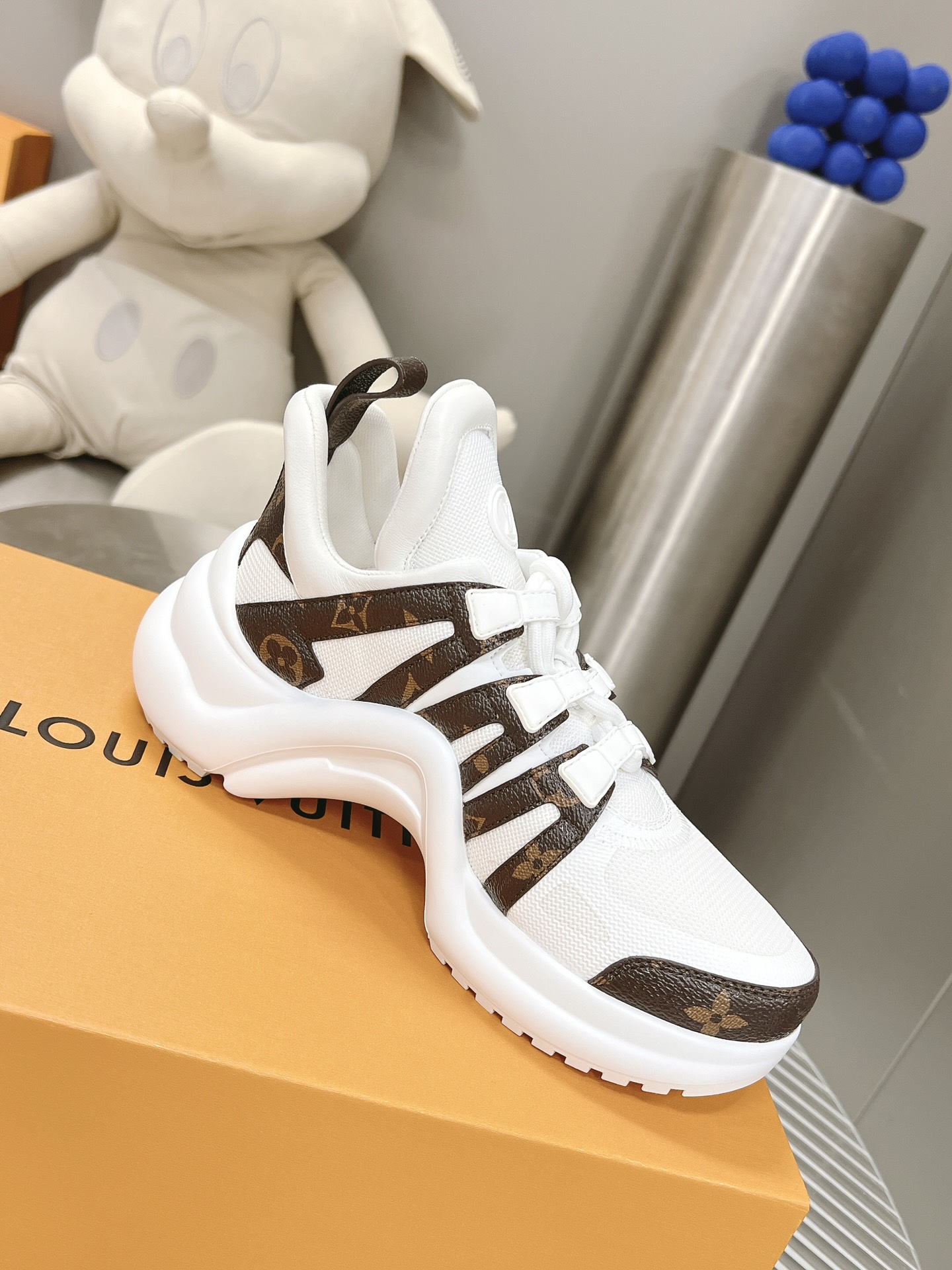 Women's high heels